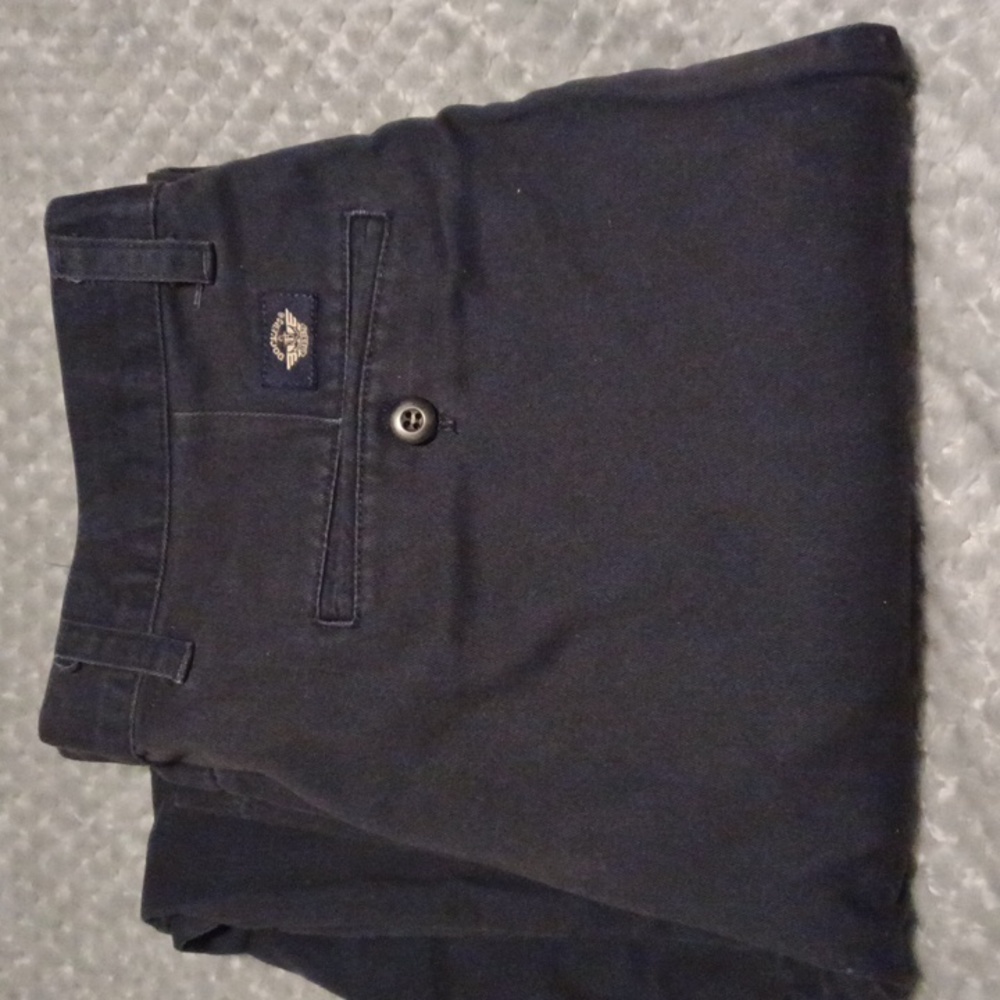 Navy Dockers 33x32